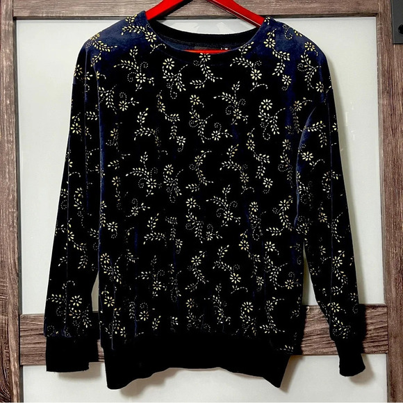 Jaclyn Smith Sport Tops - Vintage 90’s Jaclyn Sport Black Velvet Gold Floral Sweatshirt Medium Whimsigoth